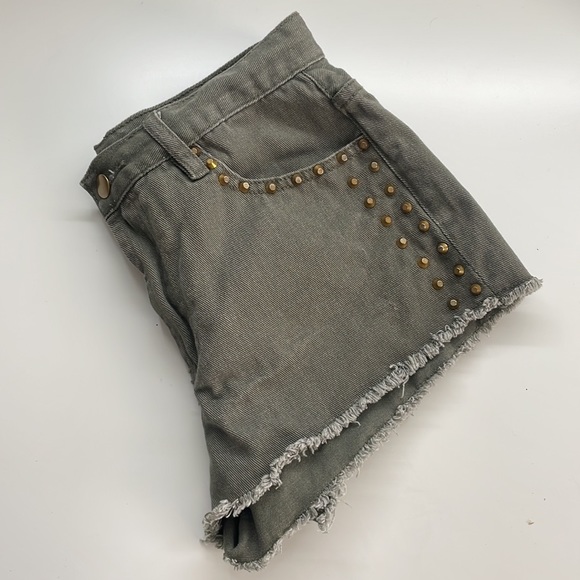 3/$20 Olive green studded shorts - Picture 3 of 3